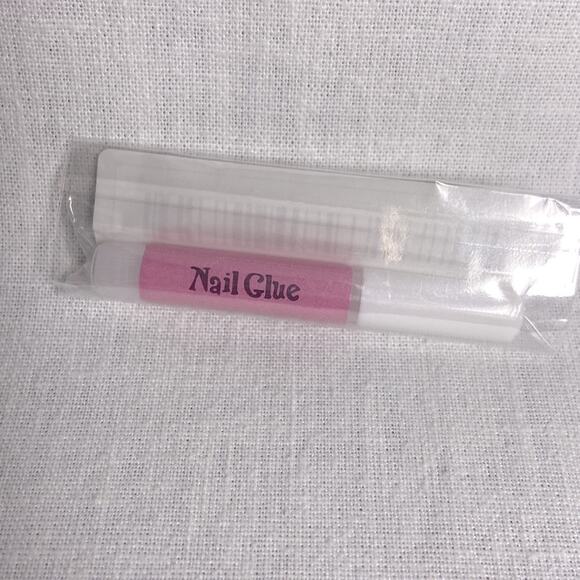 Black Gloss Press On Nails Set Long Coffin Shape with Glue 25 pc Fake Nail Kit - Picture 4 of 4